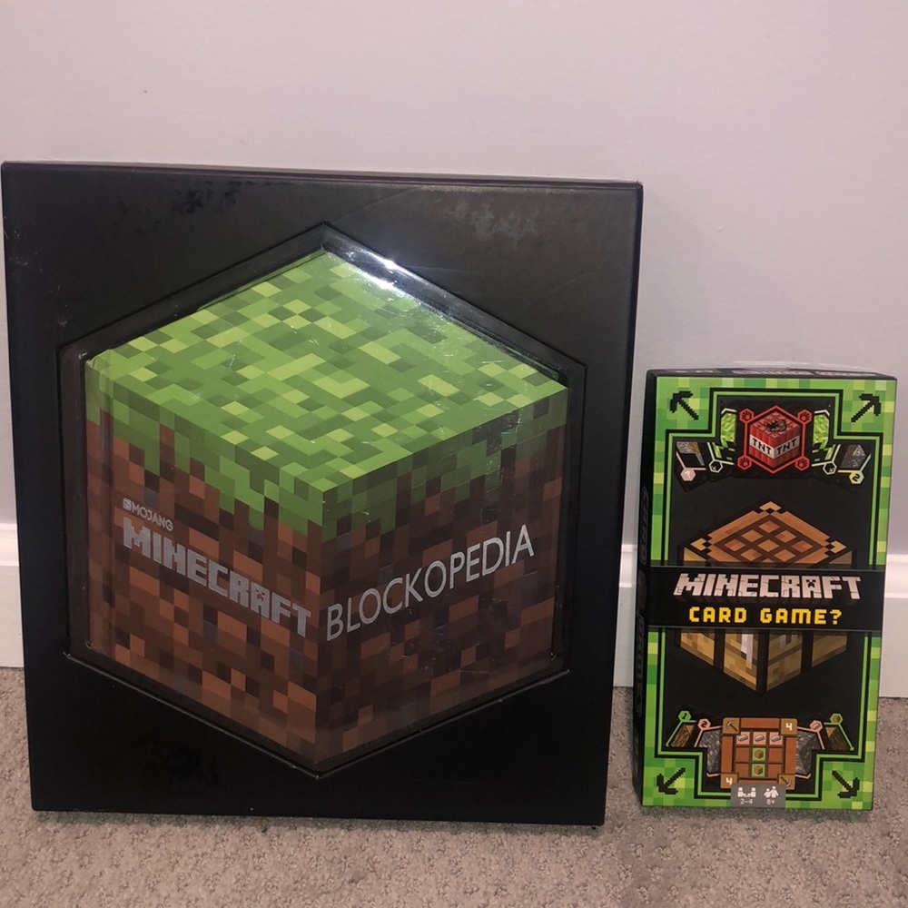 NEW Minecraft Blockopedia Book & Card Game
